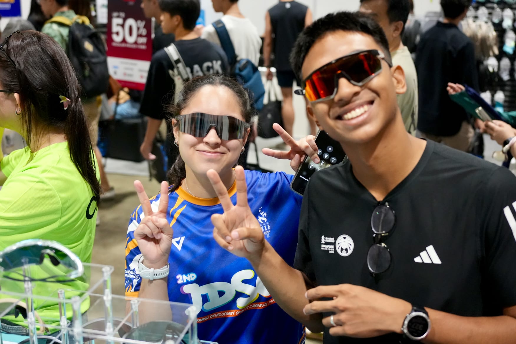 Aura Shades team at 2XU Race Pack Collection Singapore 2026
